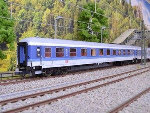 p-interregio-abteil-und-grossraumwagen-br-1-klasse-br-br-modell-des-aimz-261-4-br-wagennummer-51-80-10-94-800-9-p-2060-2-2060-2.jpg