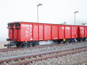 p-rolldachwagen-br-br-modell-des-db-ag-tamns-895-br-wagennummer-81-80-080-3-026-9-p-72-2-72-2.jpg